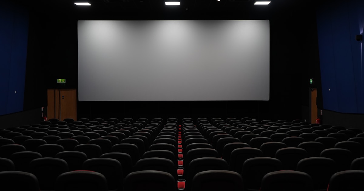 Vidéoprojecteur en Extérieur : Le Guide Complet pour un Cinéma en Plein Air